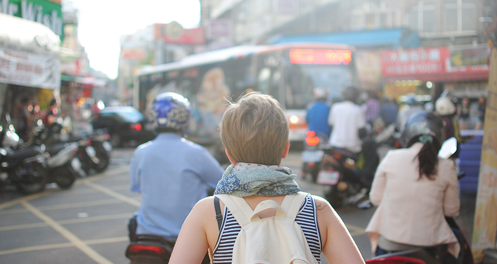 海外旅行、お金を安全かつお得に使うには？